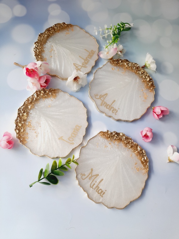 Pearl White and Gold Crystals - 4 pieces Resin Coasters