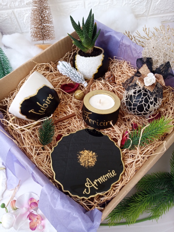Christmas Box - Black