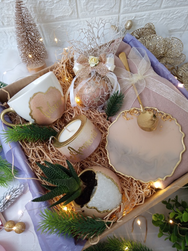 Christmas Box V 2.0. Cafe au Lait