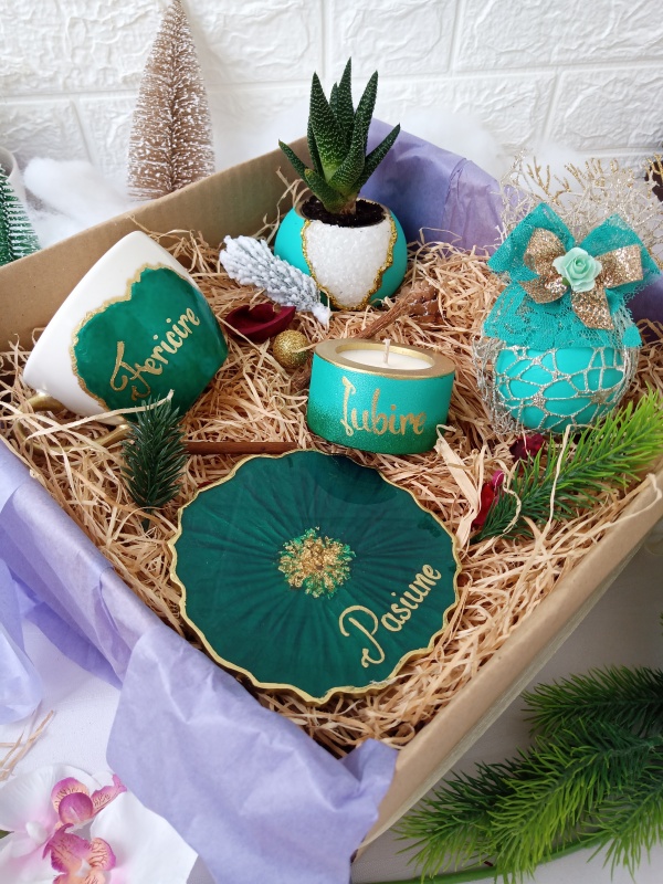 Christmas Box - Emerald