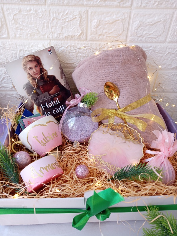 Christmas Box Special Edition - Blushing Beauty